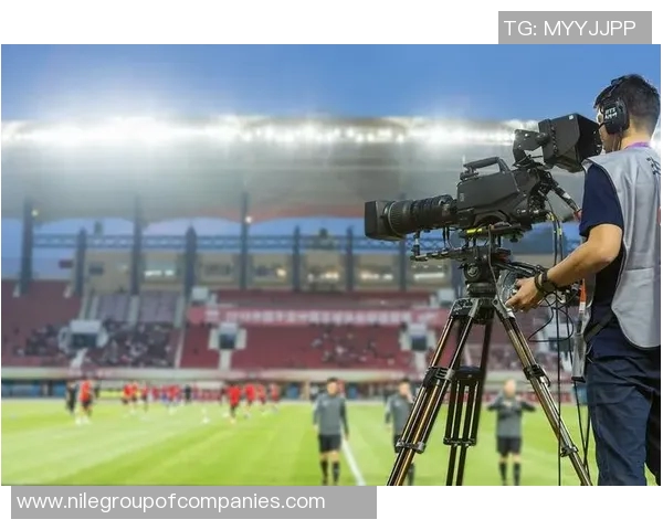 新疆足球比赛场现场直播精彩瞬间回顾与分析全景呈现