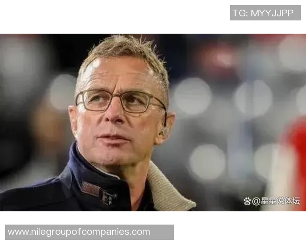 莫里森与本特的激烈对决揭示了足球战术的深层次博弈与球员的个人魅力