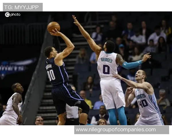 黄蜂与勇士激战CCTV5直播精彩瞬间回顾与赛后分析